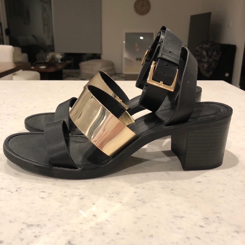 Zara Mid-Heel Sandals *GREAT CONDITION*